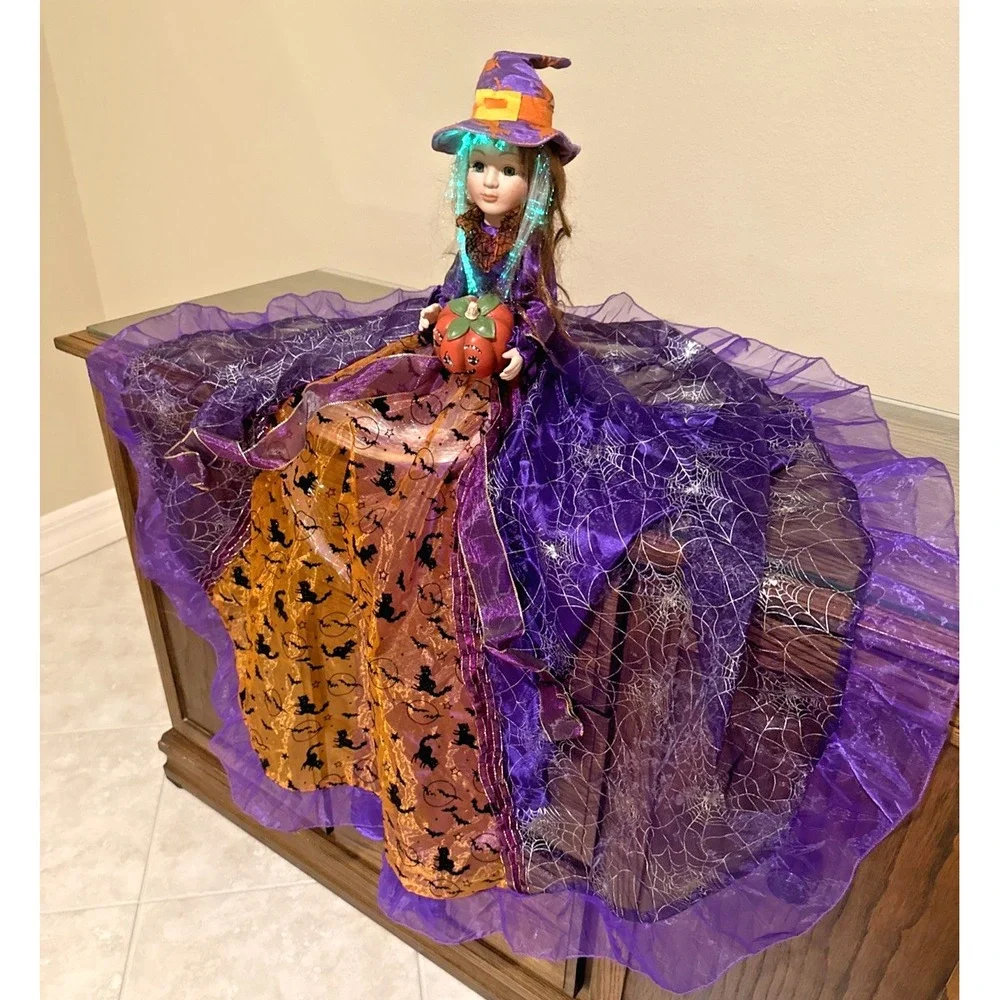Cracker Barrel Color Changing Fiber Optic Sitting Witch Light Up Halloween Decor